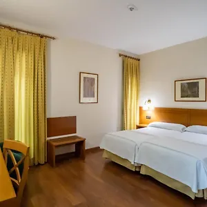 3* Hotel Yit Conquista De