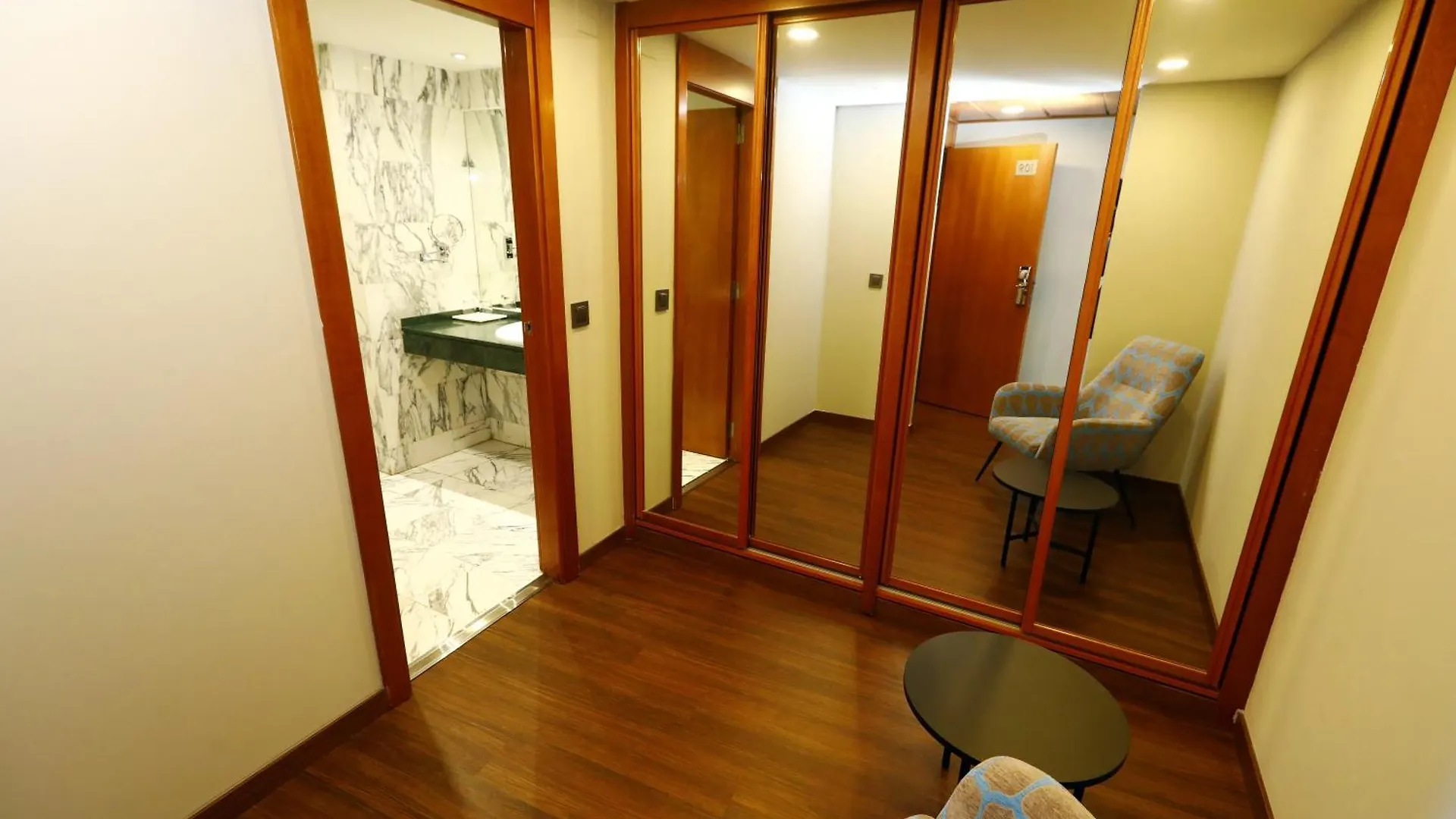 Travelodge Madrid Coslada Aeropuerto 3*,